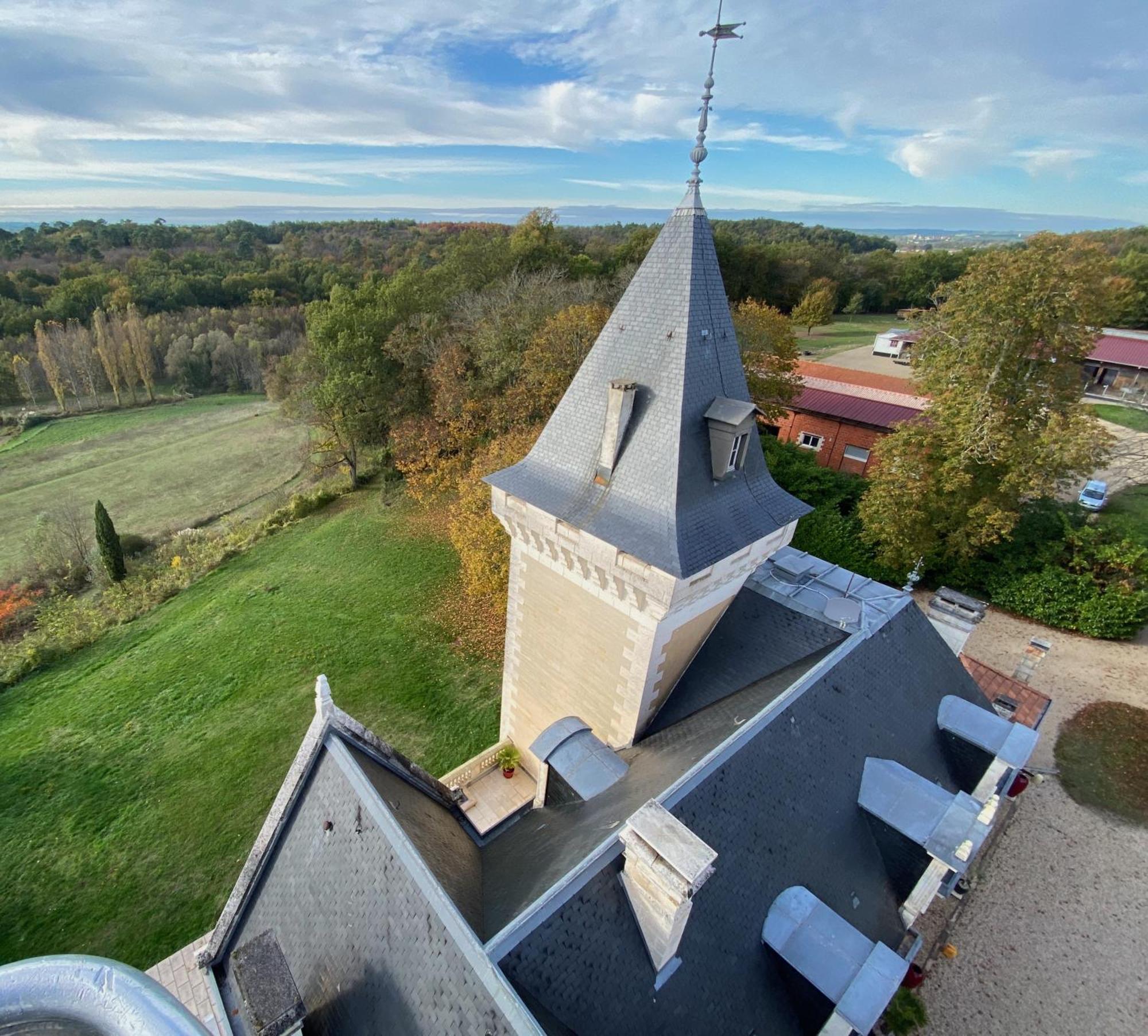 Chateau De Bellevue B&B Et Appartements Avec Piscine Saisonal Chauffee Et Chambres Partout Climatisees Saint-Avit  Exterior photo