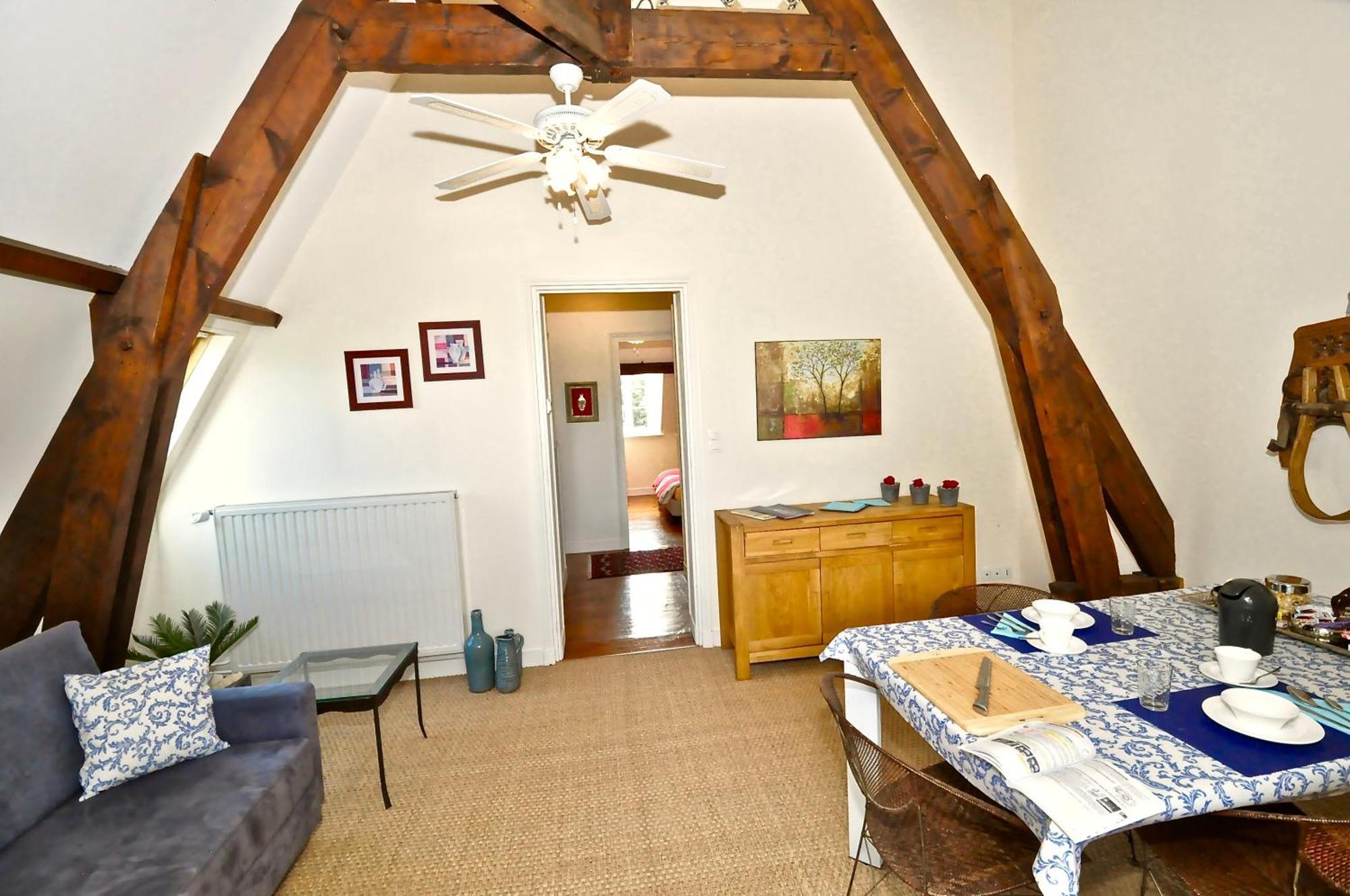 Chateau De Bellevue B&B Et Appartements Avec Piscine Saisonal Chauffee Et Chambres Partout Climatisees Saint-Avit  Exterior photo